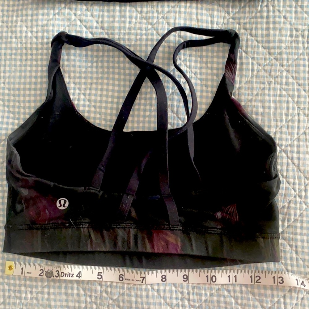 Lululemon sports bra size  6(black with purple)